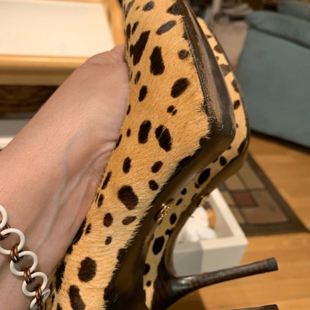 Tory Burch Cheetah Animal Pattern Heels w/ Concealed Platform Bovine Hair Sz 7.5 - Picture 6 of 11